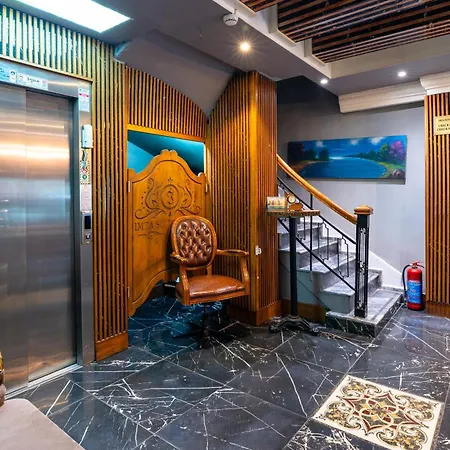 Apart Otel ımza Suıte 3*